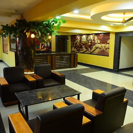 Hotel Vaishnavi Residency Tiptur Tarikere Exterior foto